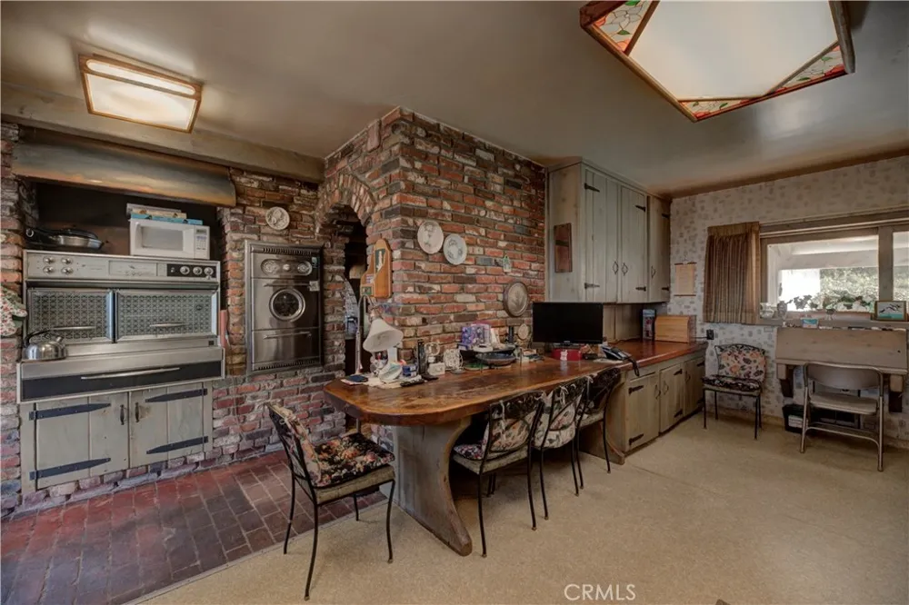 2521 Novato Place Palos Verdes Estates, CA 90274