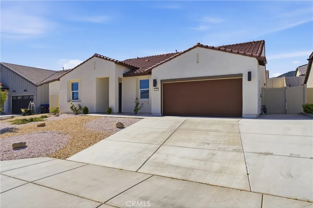 212 Artina Tehachapi, CA 93561