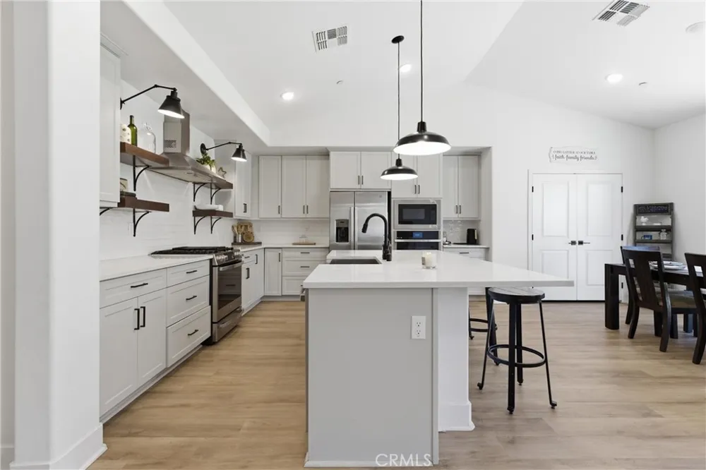 212 Artina Tehachapi, CA 93561