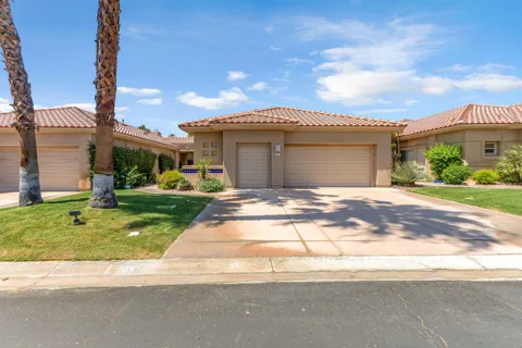 93 Kavenish Drive