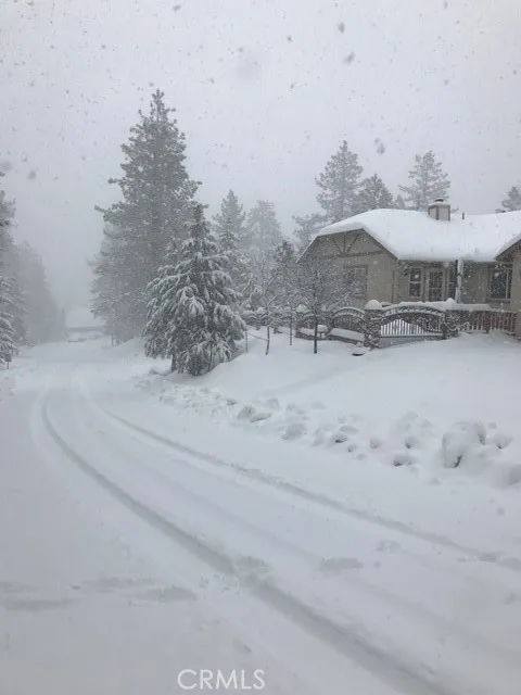 5319 Desert View Wrightwood, CA 92397