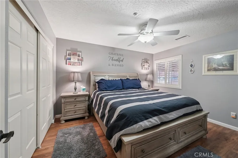 5319 Desert View Wrightwood, CA 92397