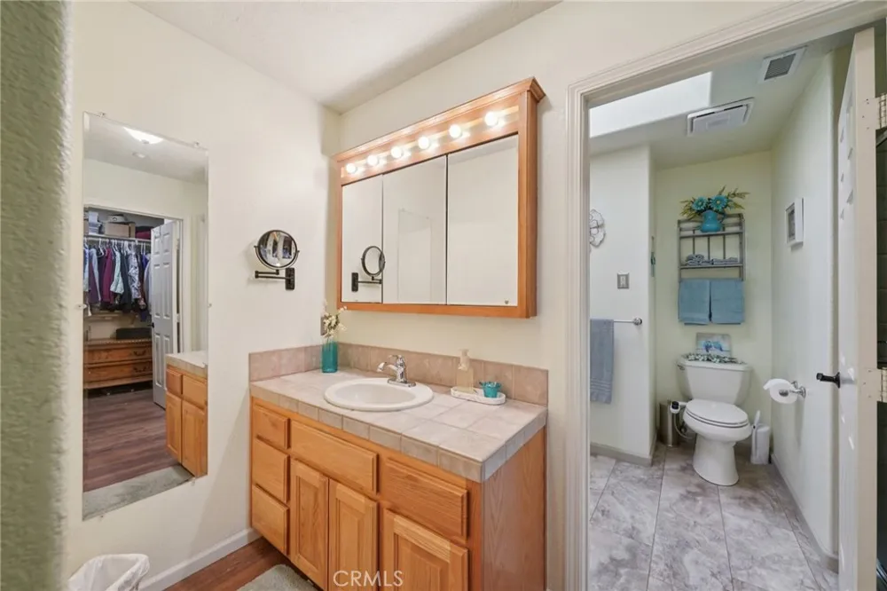 5319 Desert View Wrightwood, CA 92397