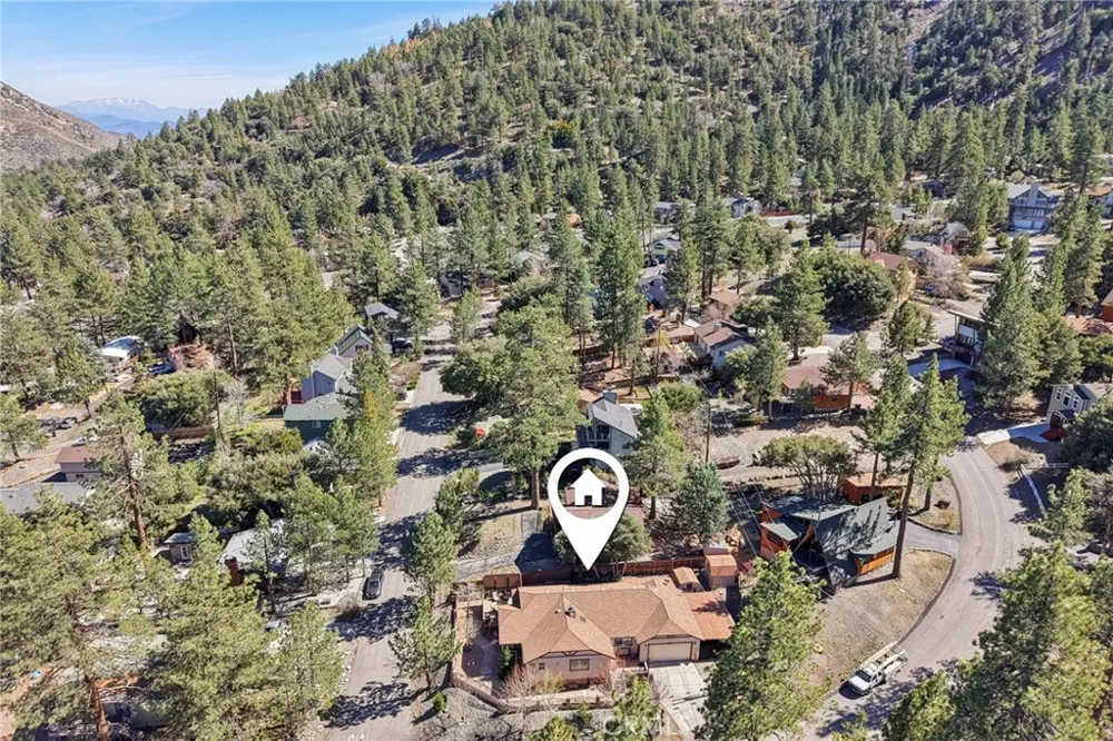 5319 Desert View Wrightwood, CA 92397