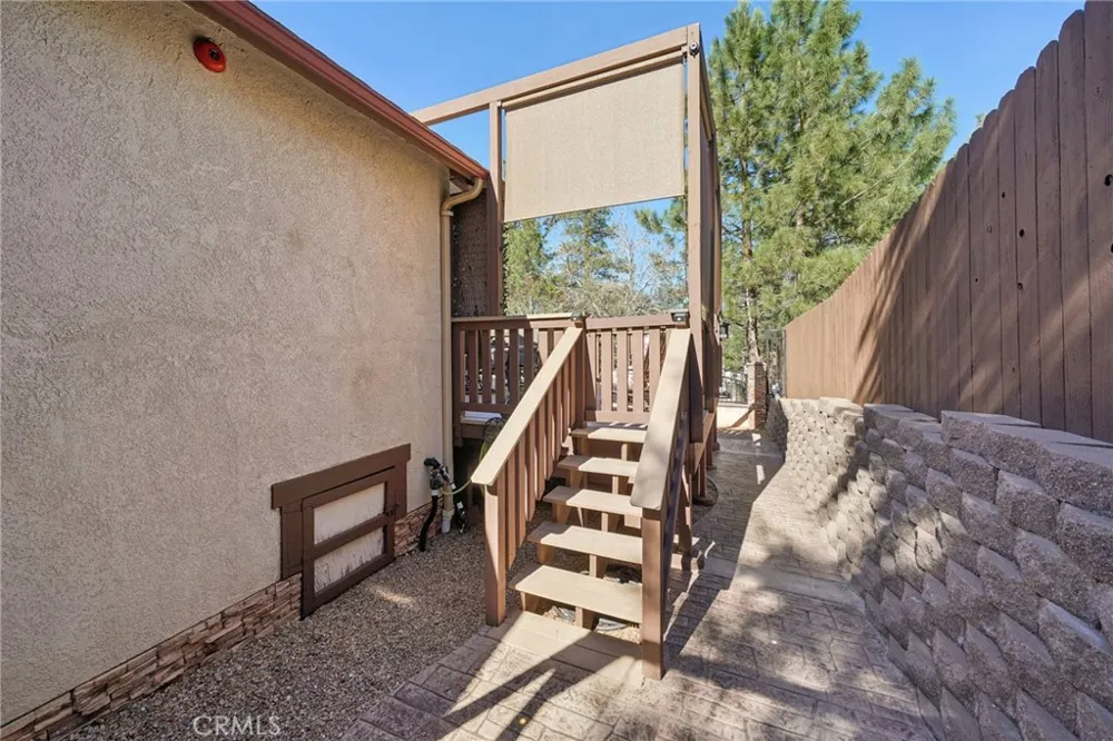 5319 Desert View Wrightwood, CA 92397