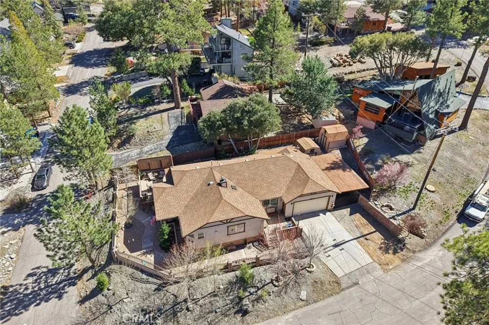 5319 Desert View Wrightwood, CA 92397