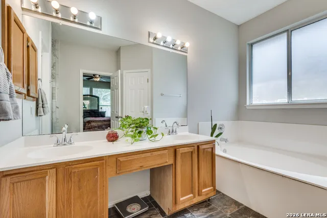 17112 Jigsaw Pathway Round Rock, TX 78664