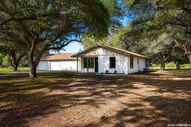 202 Ranch Rd Mathis, TX 78368