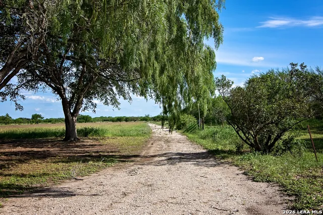 202 Ranch Rd Mathis, TX 78368