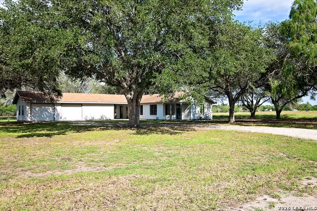 202 Ranch Rd Mathis, TX 78368