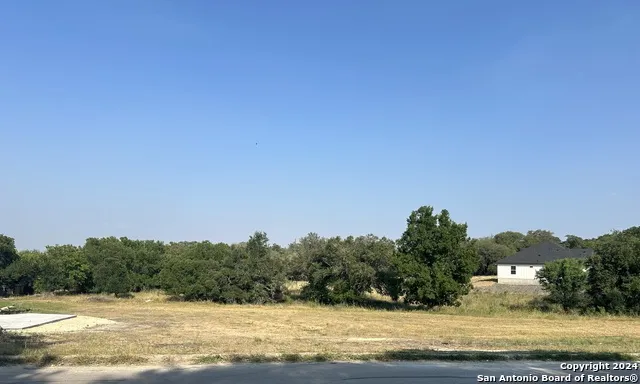 00 River Bluff Castroville, TX 78009