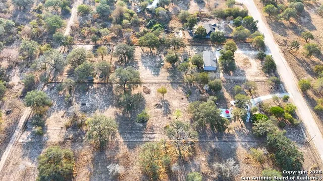 235 E King Phillips Poteet, TX 78065