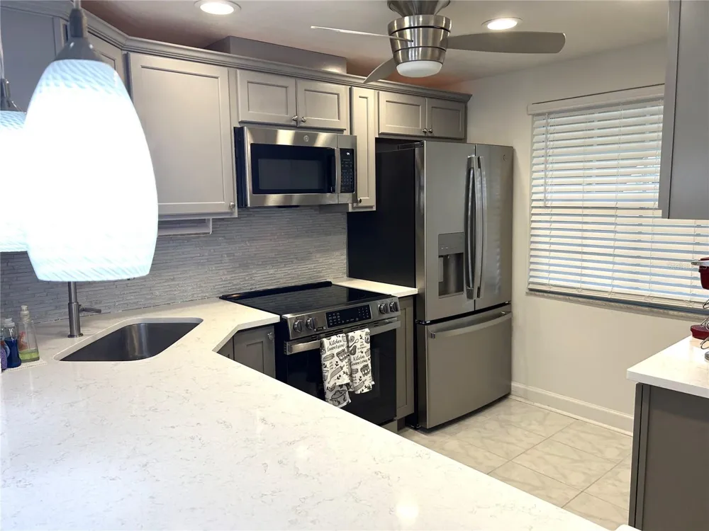 4211 STRATFORD DRIVE #4211 New Port Richey, FL 34652