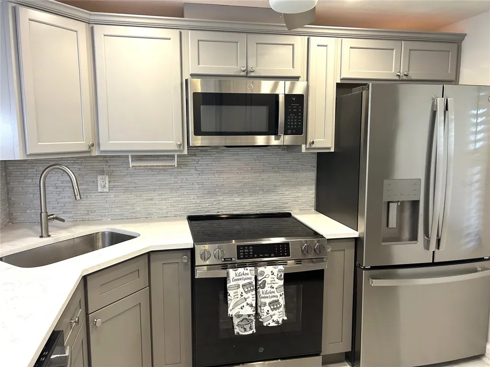 4211 STRATFORD DRIVE #4211 New Port Richey, FL 34652