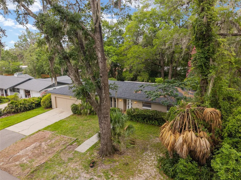 930 NW 37TH TERRACE Gainesville, FL 32605