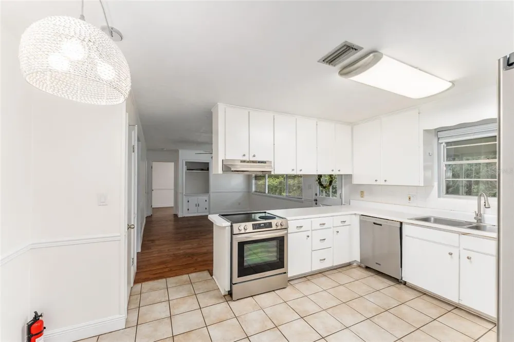 930 NW 37TH TERRACE Gainesville, FL 32605