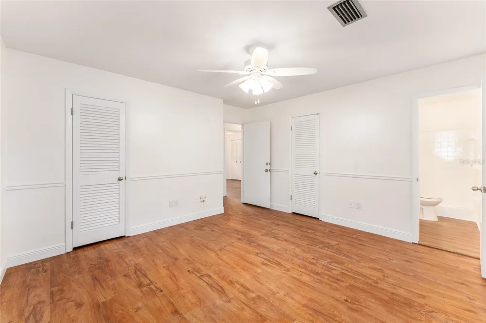 930 NW 37TH TERRACE Gainesville, FL 32605