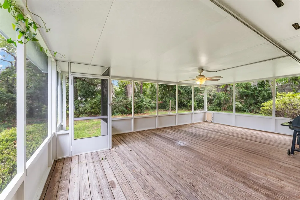 930 NW 37TH TERRACE Gainesville, FL 32605