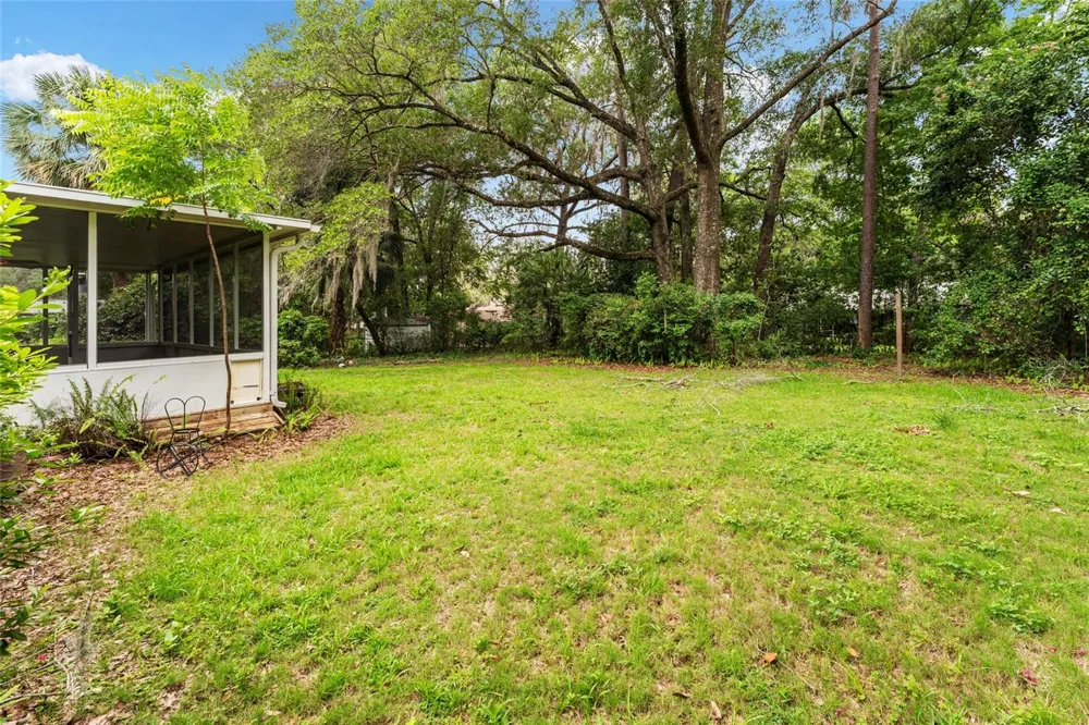 930 NW 37TH TERRACE Gainesville, FL 32605