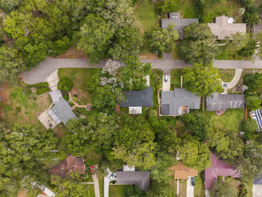 930 NW 37TH TERRACE Gainesville, FL 32605