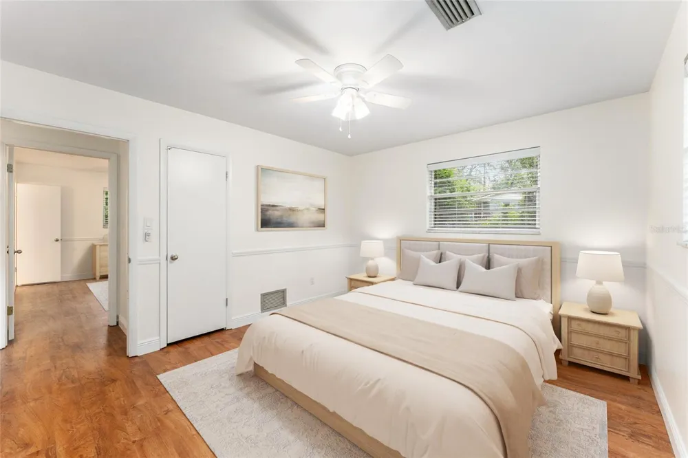 930 NW 37TH TERRACE Gainesville, FL 32605