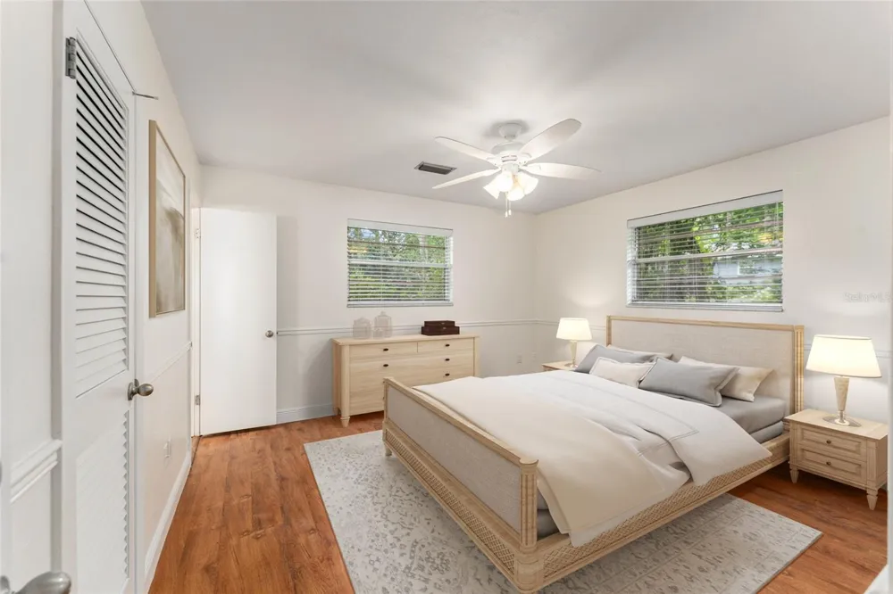 930 NW 37TH TERRACE Gainesville, FL 32605