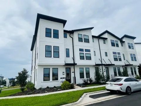 15501 HAMLIN PARK DRIVE