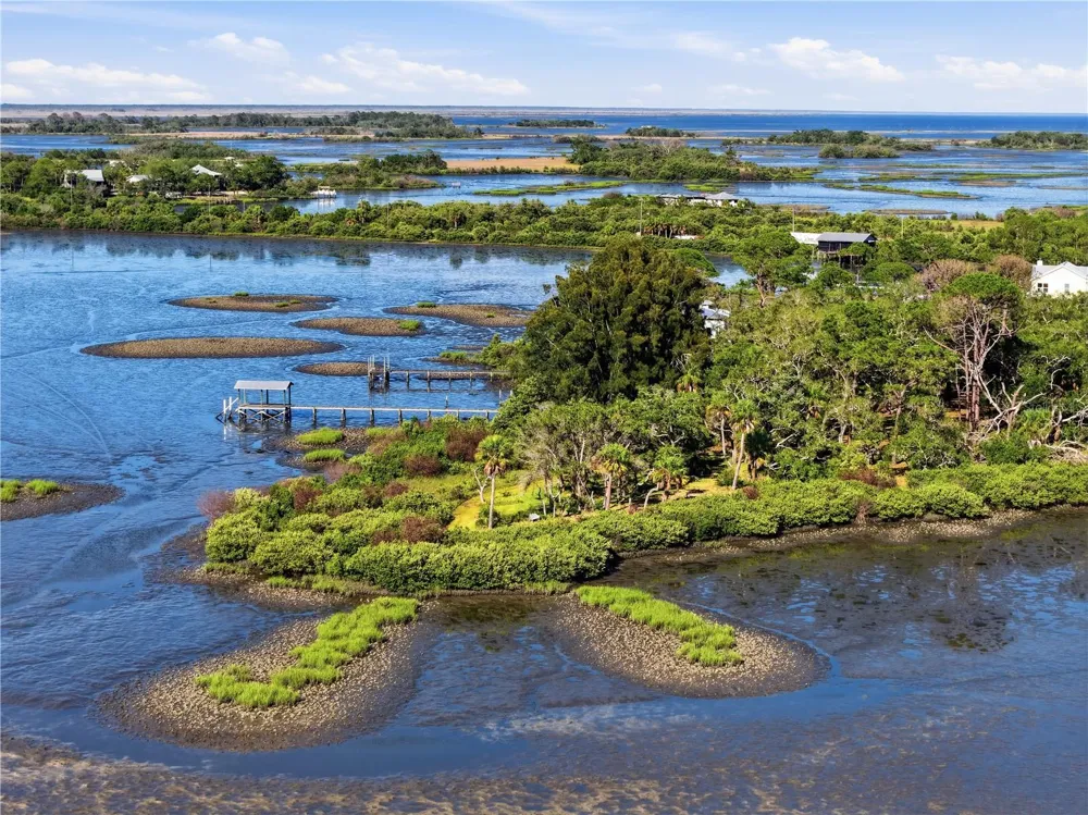 15780 SUNSET POINT DRIVE Cedar Key, FL 32625