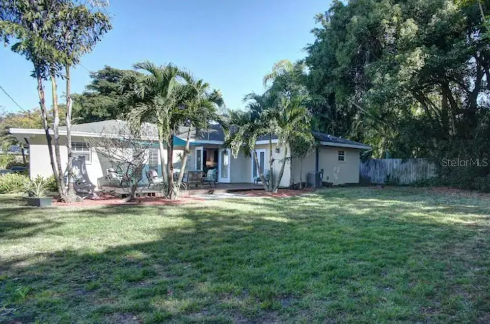 7609 SENRAB DRIVE Bradenton, FL 34209