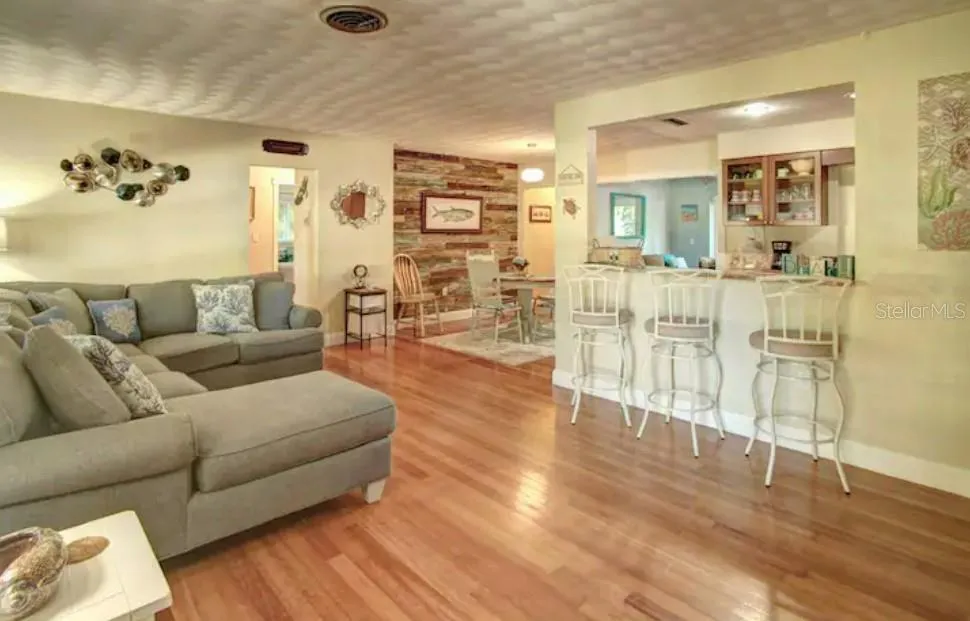 7609 SENRAB DRIVE Bradenton, FL 34209