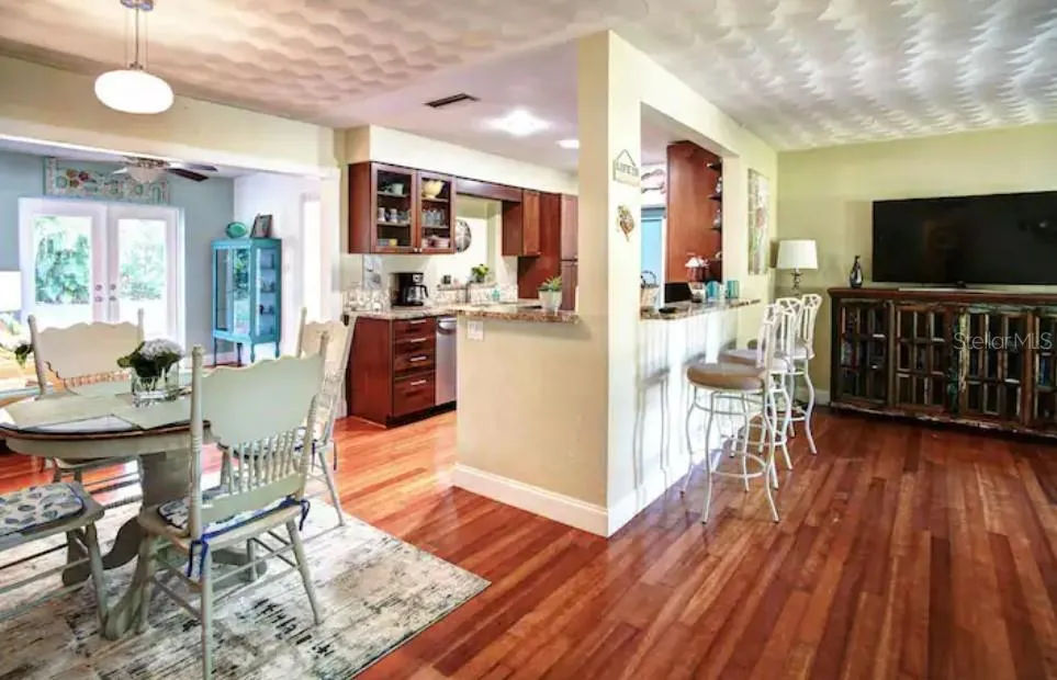 7609 SENRAB DRIVE Bradenton, FL 34209