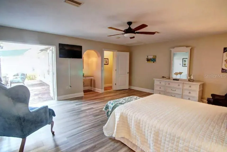 7609 SENRAB DRIVE Bradenton, FL 34209