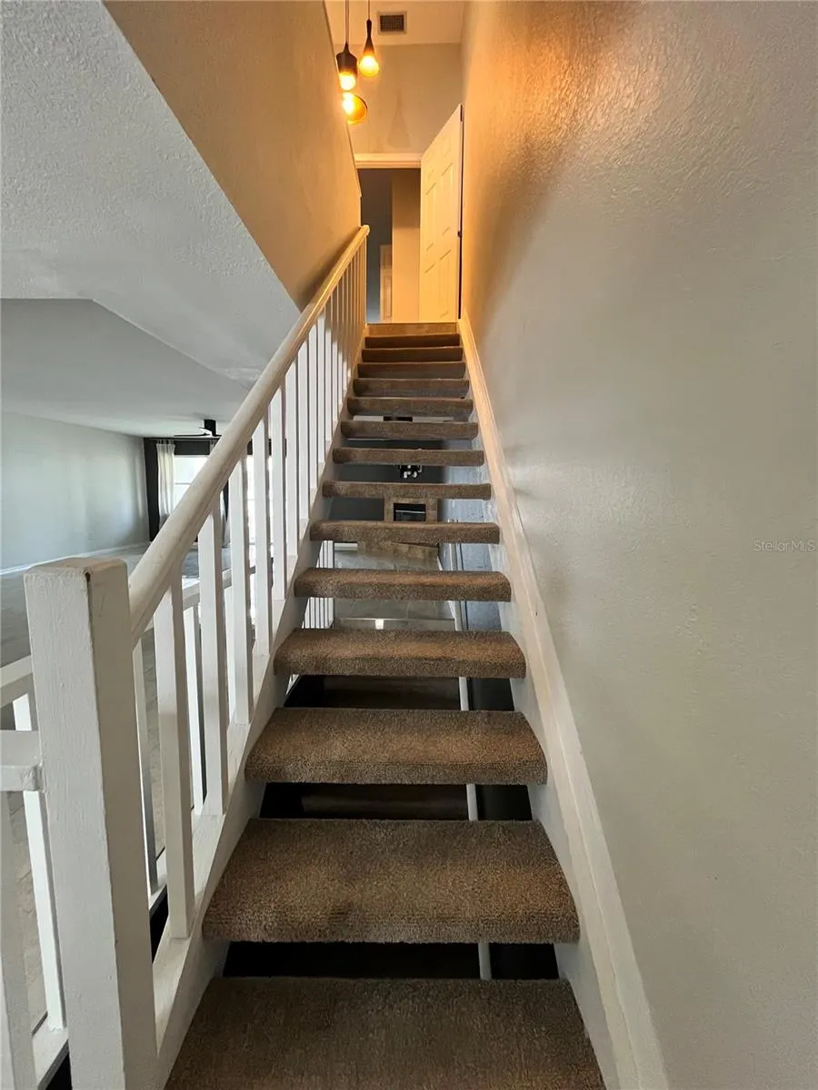 1117 S PINELLAS BAYWAY S #306 St Petersburg, FL 33715