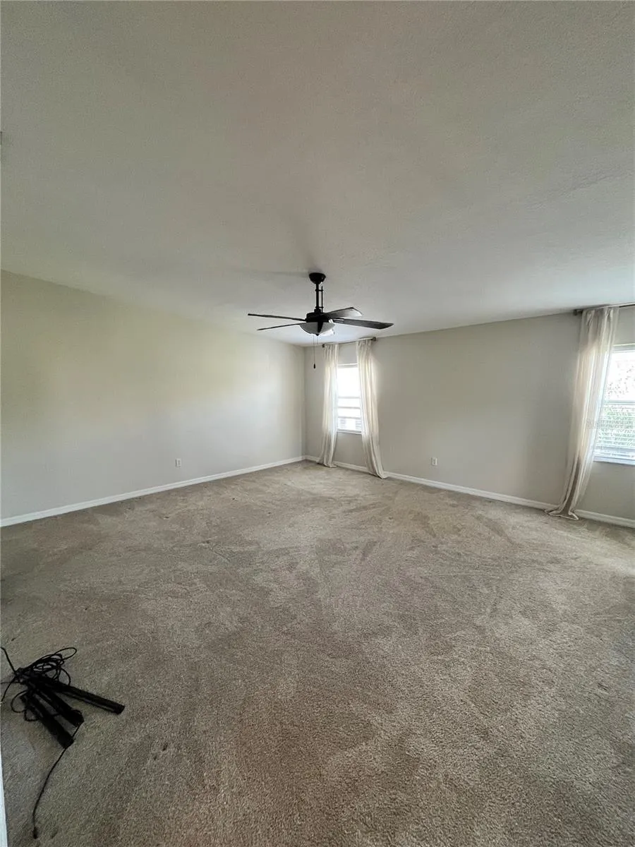 1117 S PINELLAS BAYWAY S #306 St Petersburg, FL 33715