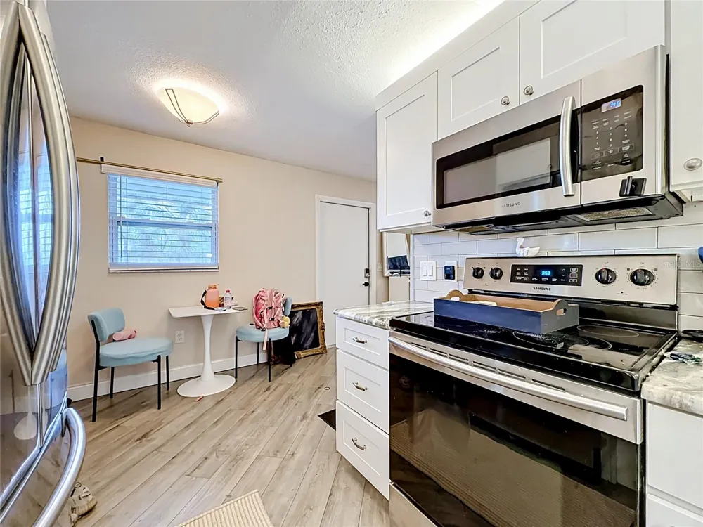 4050 4TH STREET #304 St Petersburg, FL 33703