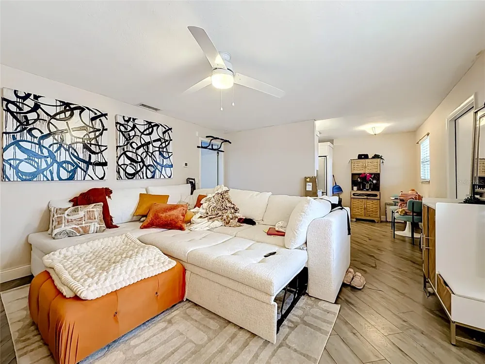 4050 4TH STREET #304 St Petersburg, FL 33703