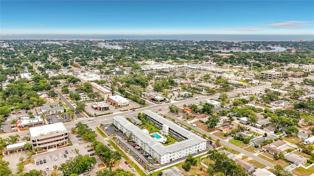 4050 4TH STREET #304 St Petersburg, FL 33703