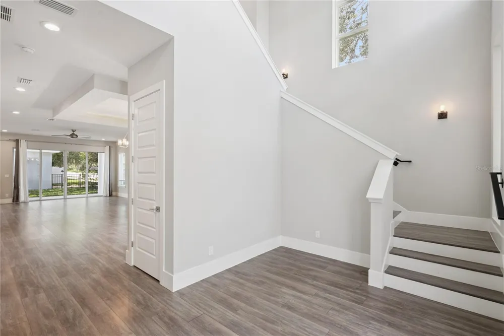 200 E GRANT STREET Orlando, FL 32806