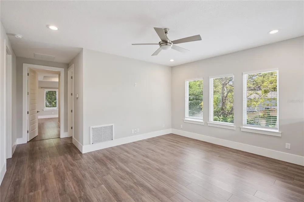 200 E GRANT STREET Orlando, FL 32806