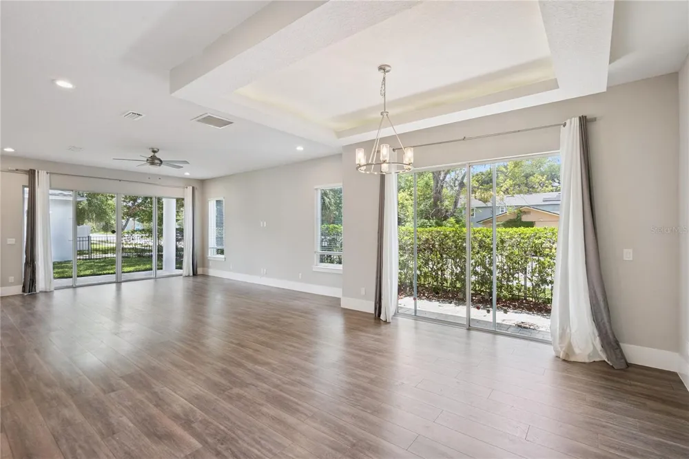 200 E GRANT STREET Orlando, FL 32806