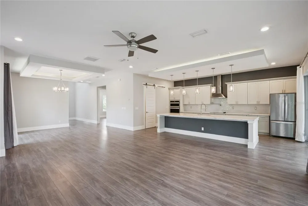 200 E GRANT STREET Orlando, FL 32806