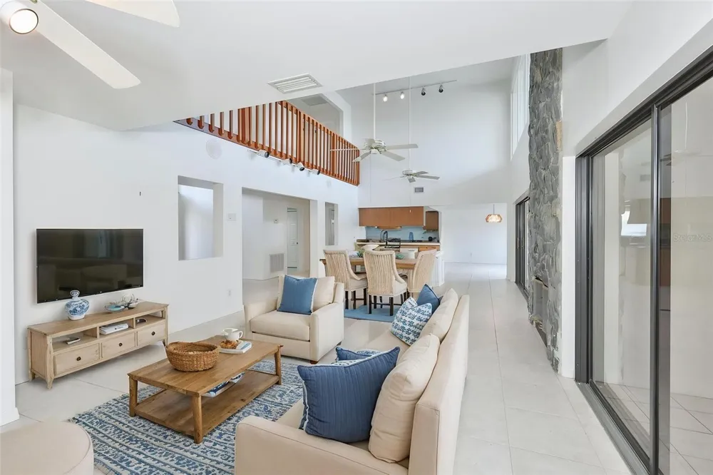 929 SYMPHONY ISLES BOULEVARD Apollo Beach, FL 33572