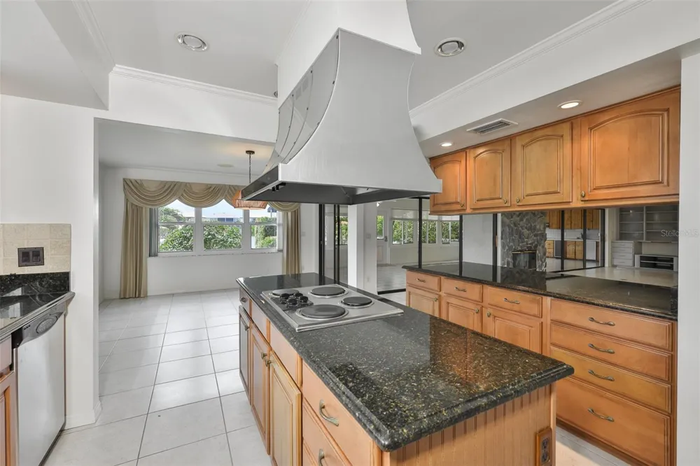 929 SYMPHONY ISLES BOULEVARD Apollo Beach, FL 33572
