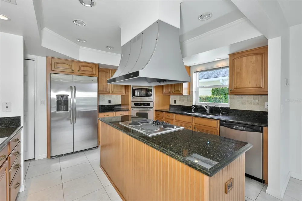 929 SYMPHONY ISLES BOULEVARD Apollo Beach, FL 33572