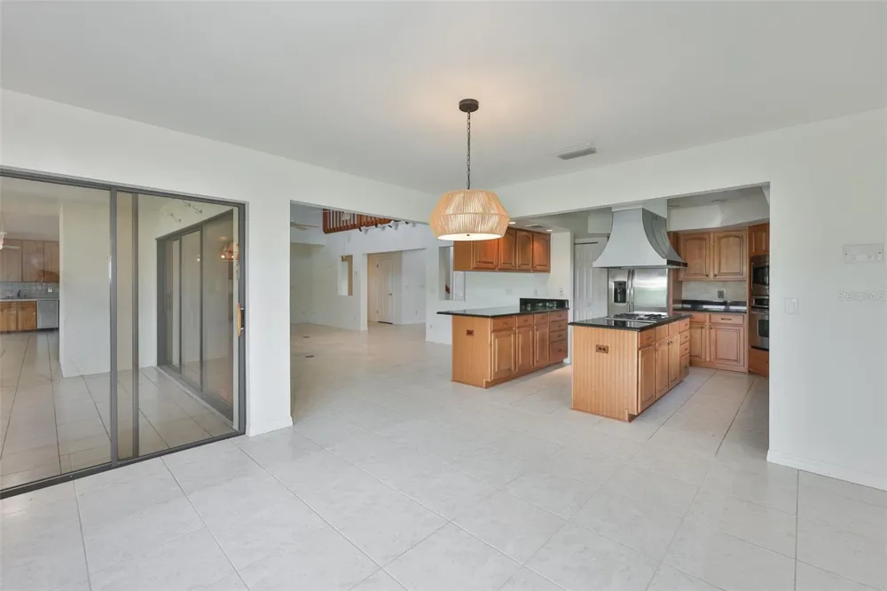929 SYMPHONY ISLES BOULEVARD Apollo Beach, FL 33572