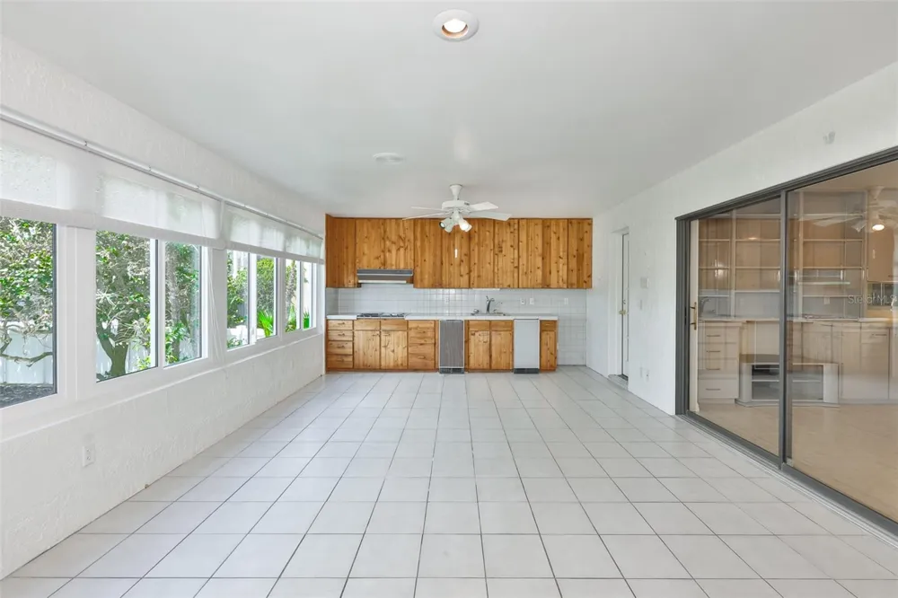 929 SYMPHONY ISLES BOULEVARD Apollo Beach, FL 33572