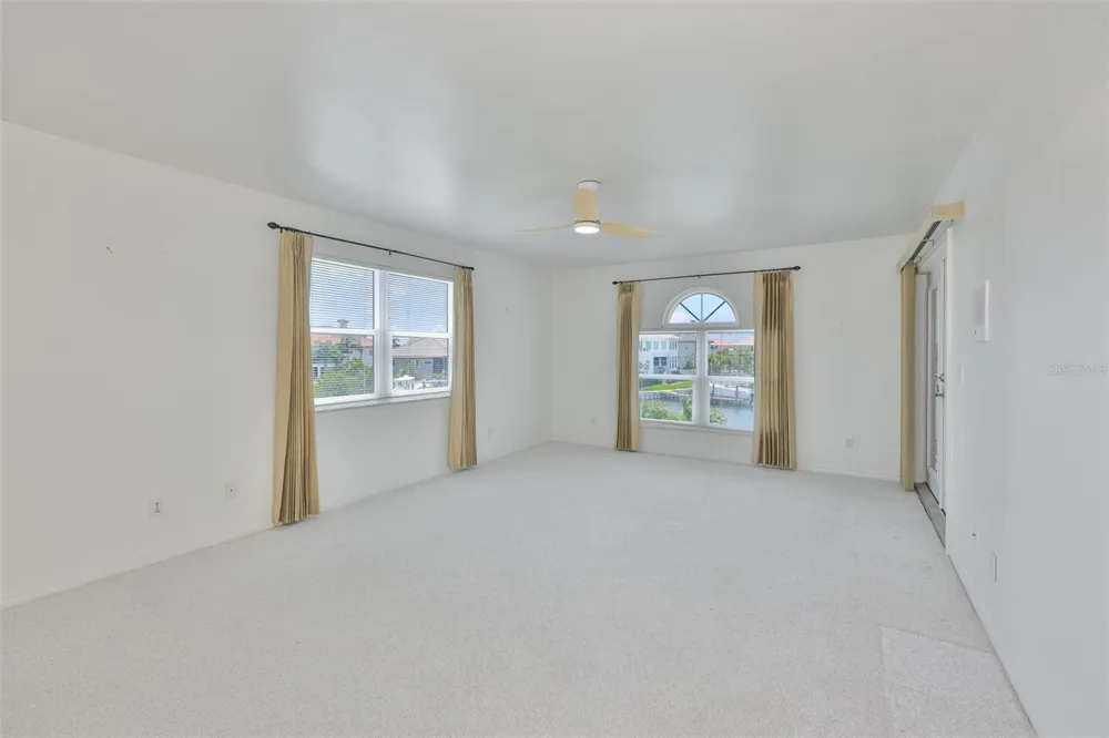 929 SYMPHONY ISLES BOULEVARD Apollo Beach, FL 33572