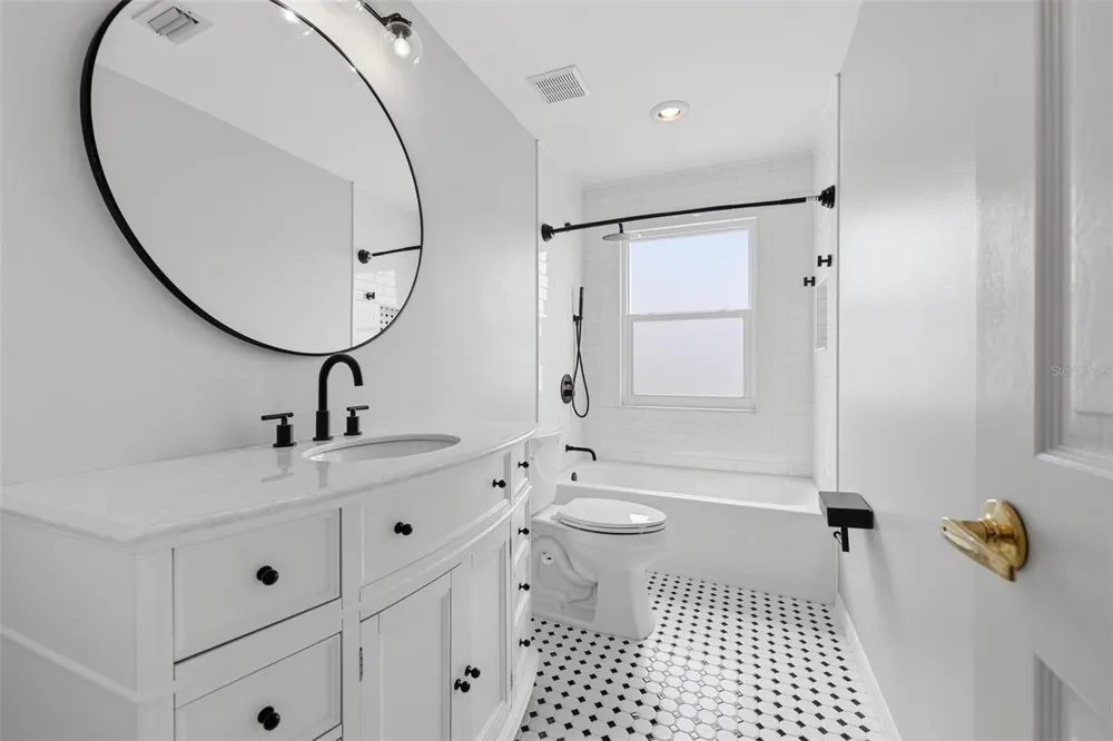 929 SYMPHONY ISLES BOULEVARD Apollo Beach, FL 33572