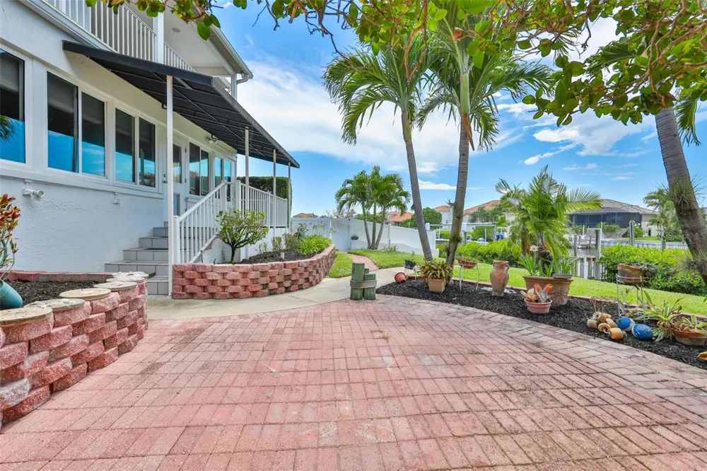 929 SYMPHONY ISLES BOULEVARD Apollo Beach, FL 33572