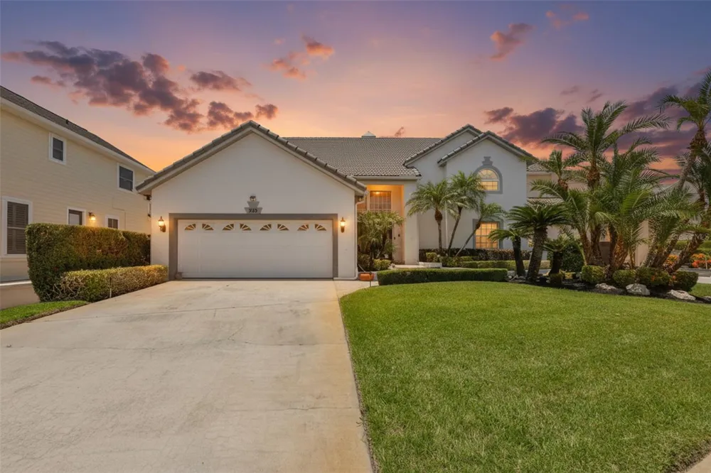 929 SYMPHONY ISLES BOULEVARD Apollo Beach, FL 33572
